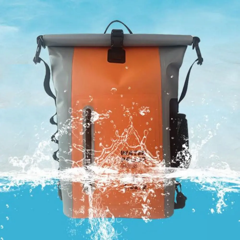 Bolsillo frontal independiente y cremallera impermeable