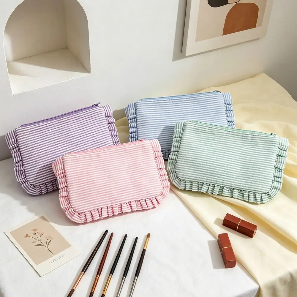 Bolsa de maquillaje multifuncional con volantes a rayas y cremallera - imagen 4