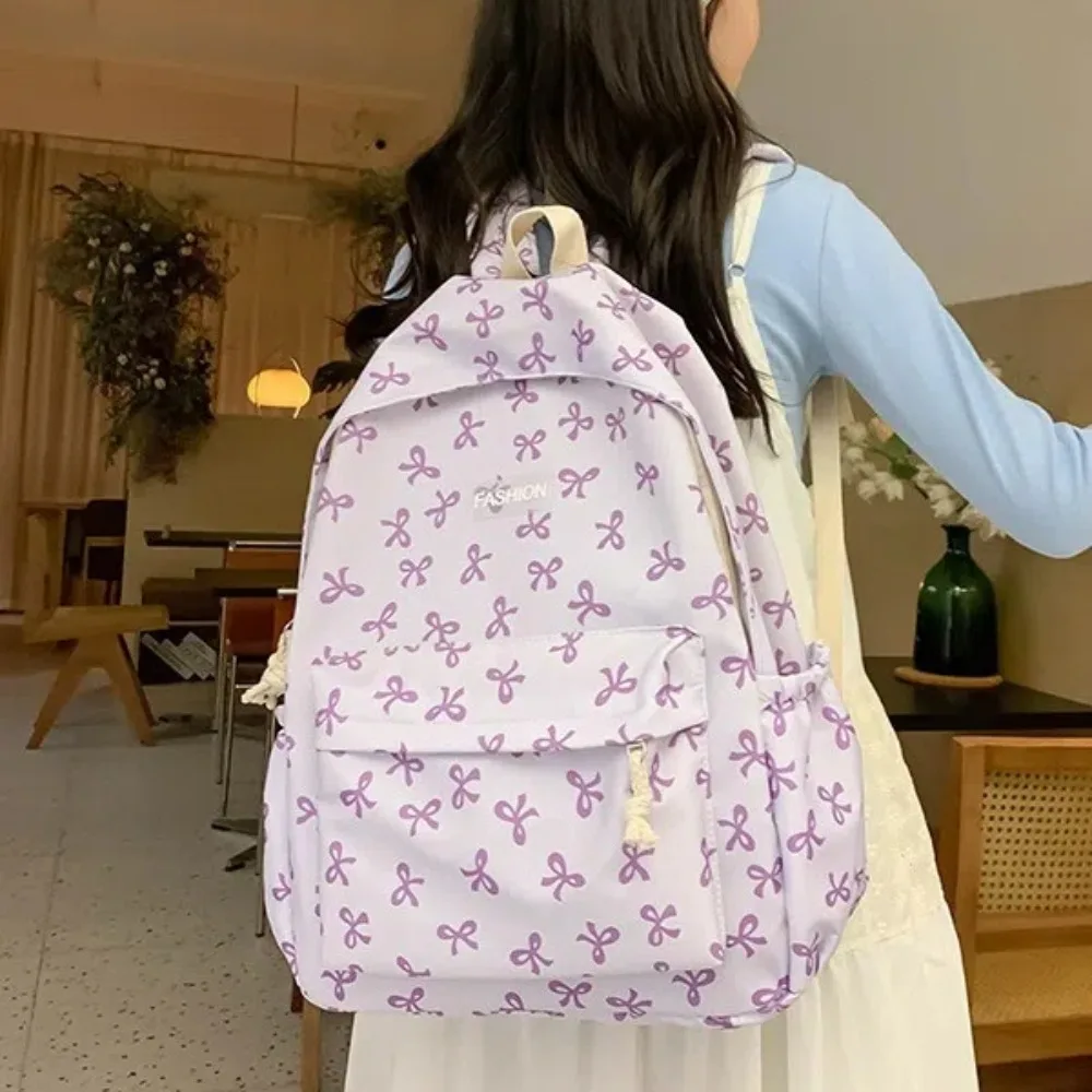 Mochila de nailon para mujer con estampado de lazo y correas ajustables - imagen 4