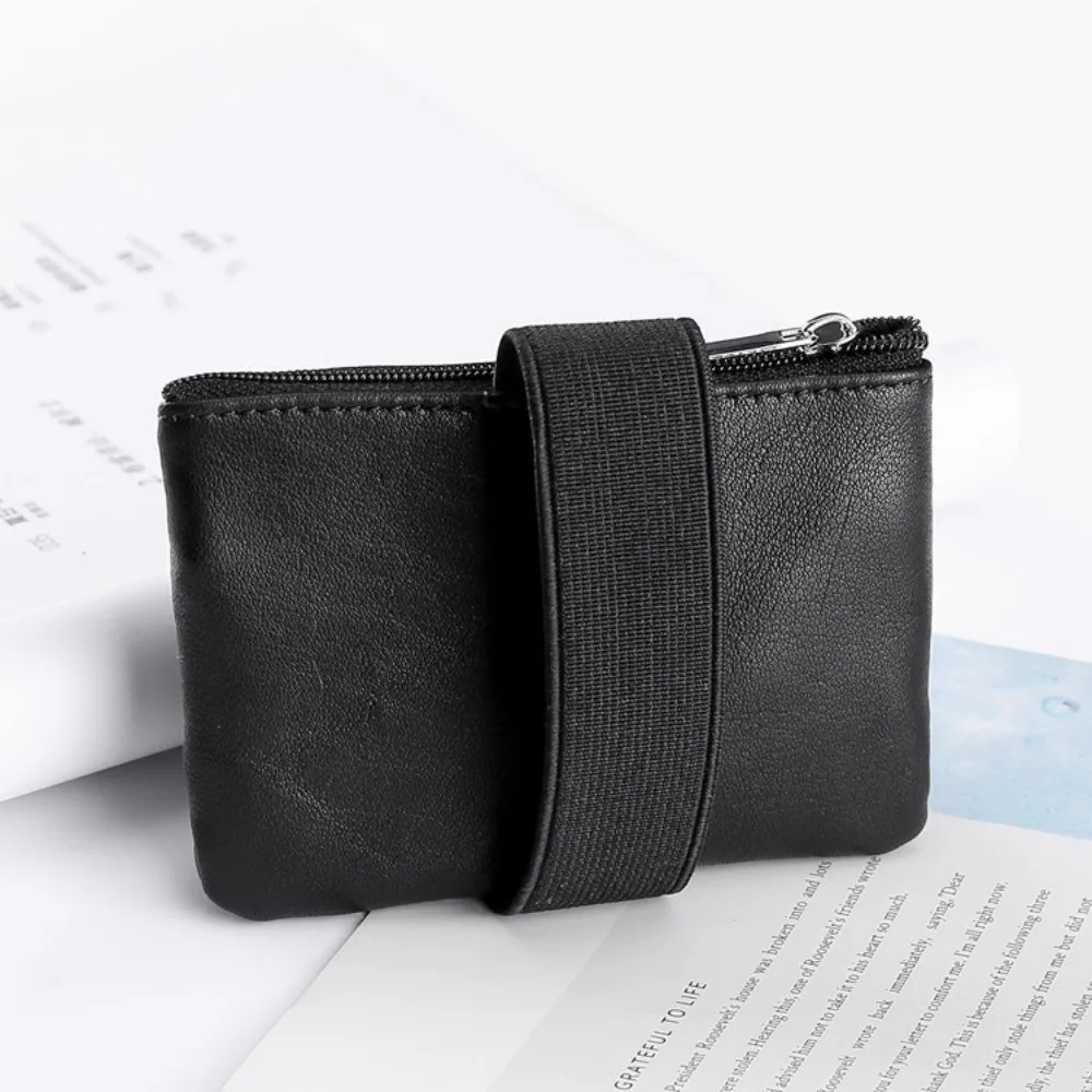 Bolsa pequeña tipo muñequera, cómoda para salir