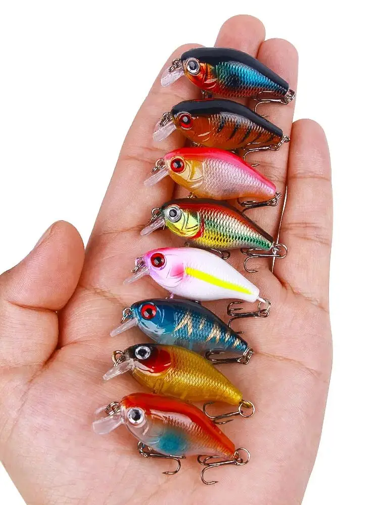 Variedad de colores disponibles en el juego de crankbaits