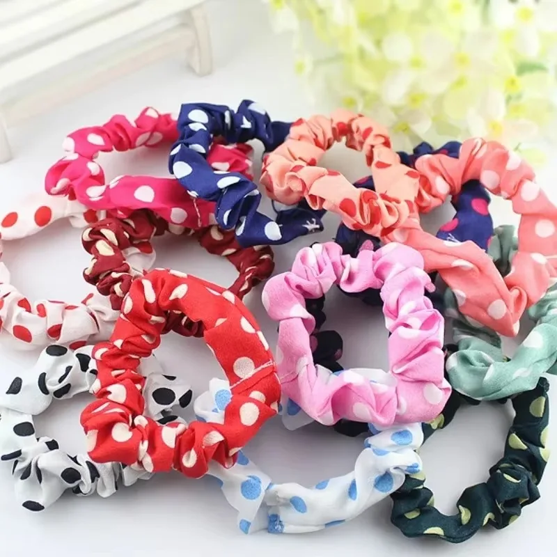 Accesorios de peinado con acabado textil