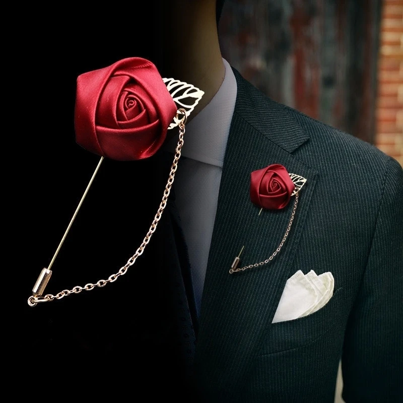 Broche floral rosa en tela de lona
