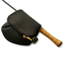 Carretes baitcasting con funda protectora para almacenamiento