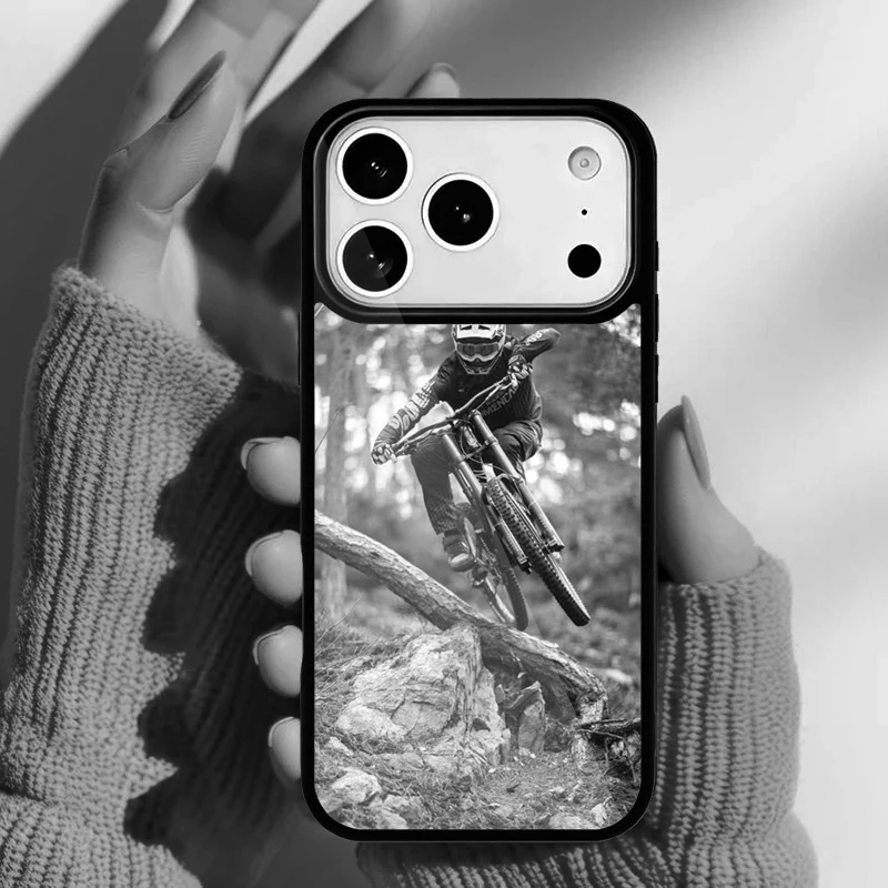 Funda en el teléfono (uso cotidiano)