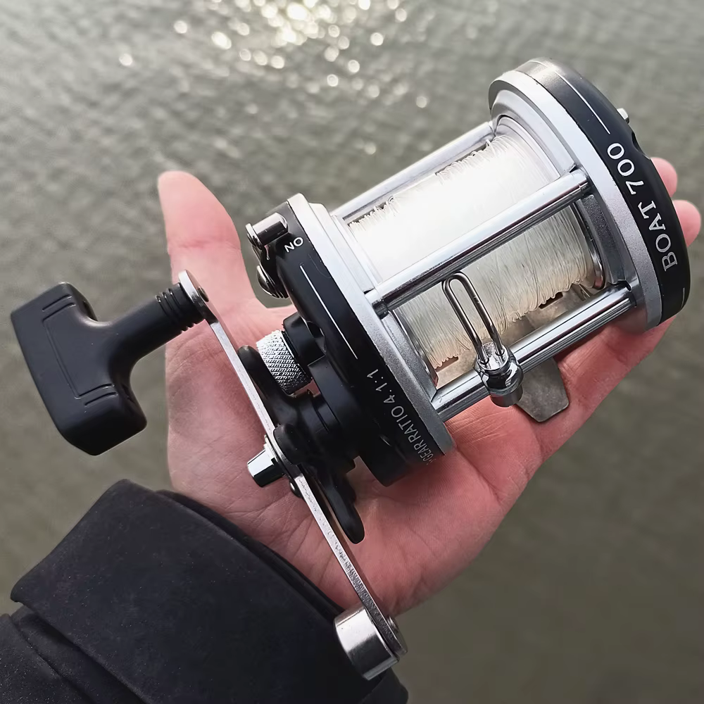 Carrete GT345 Boat700 jigging 14kg – Mano derecha para mar - imagen 4