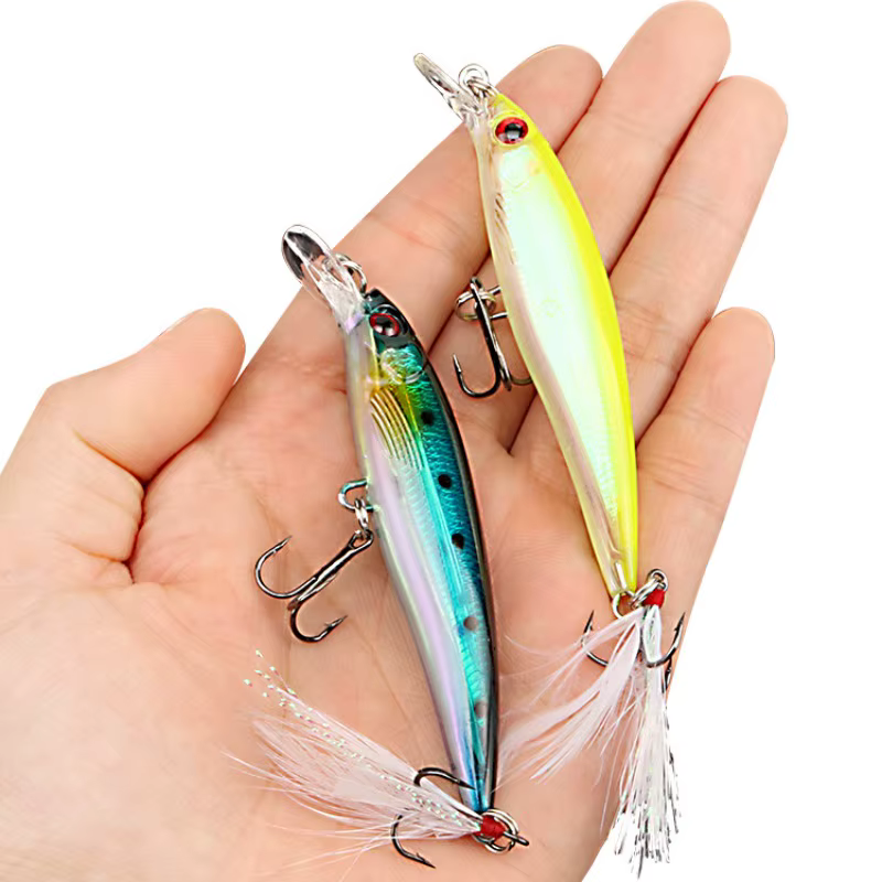 Señuelo Larser Minnow 9cm 7g – Crankbait con anzuelo de plumas - imagen 2