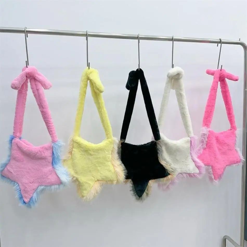 Bolso de peluche estrella cinco puntas vista frontal