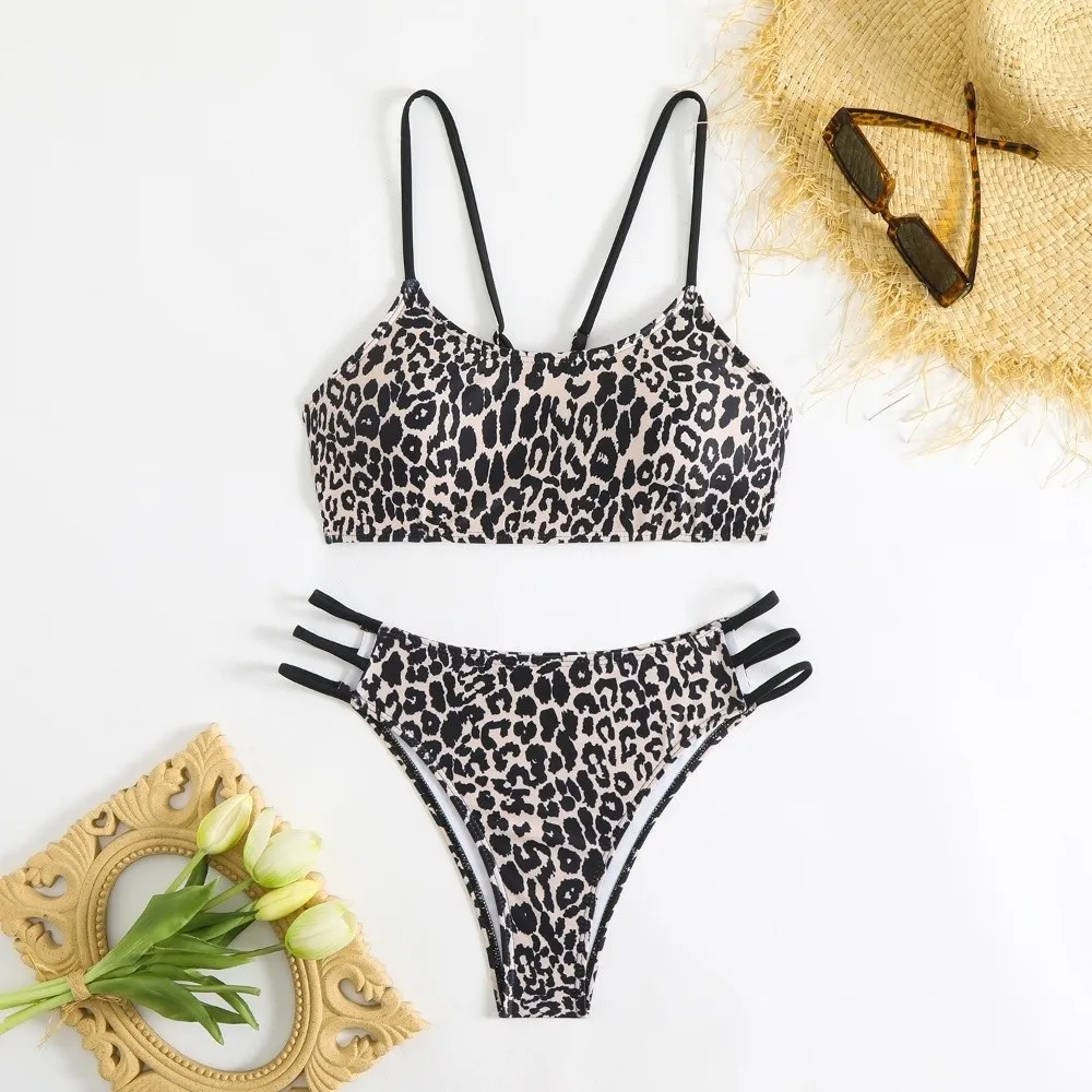 Bikini estampado leopardo con aberturas sexy para mujer - imagen 4