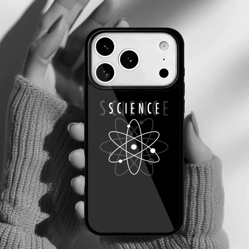 Funda atómica para iPhone mostrando detalle del diseño