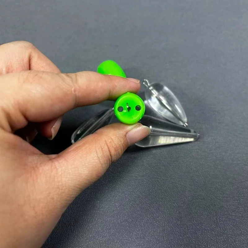 Señuelos y accesorios para pesca con diferentes profundidades