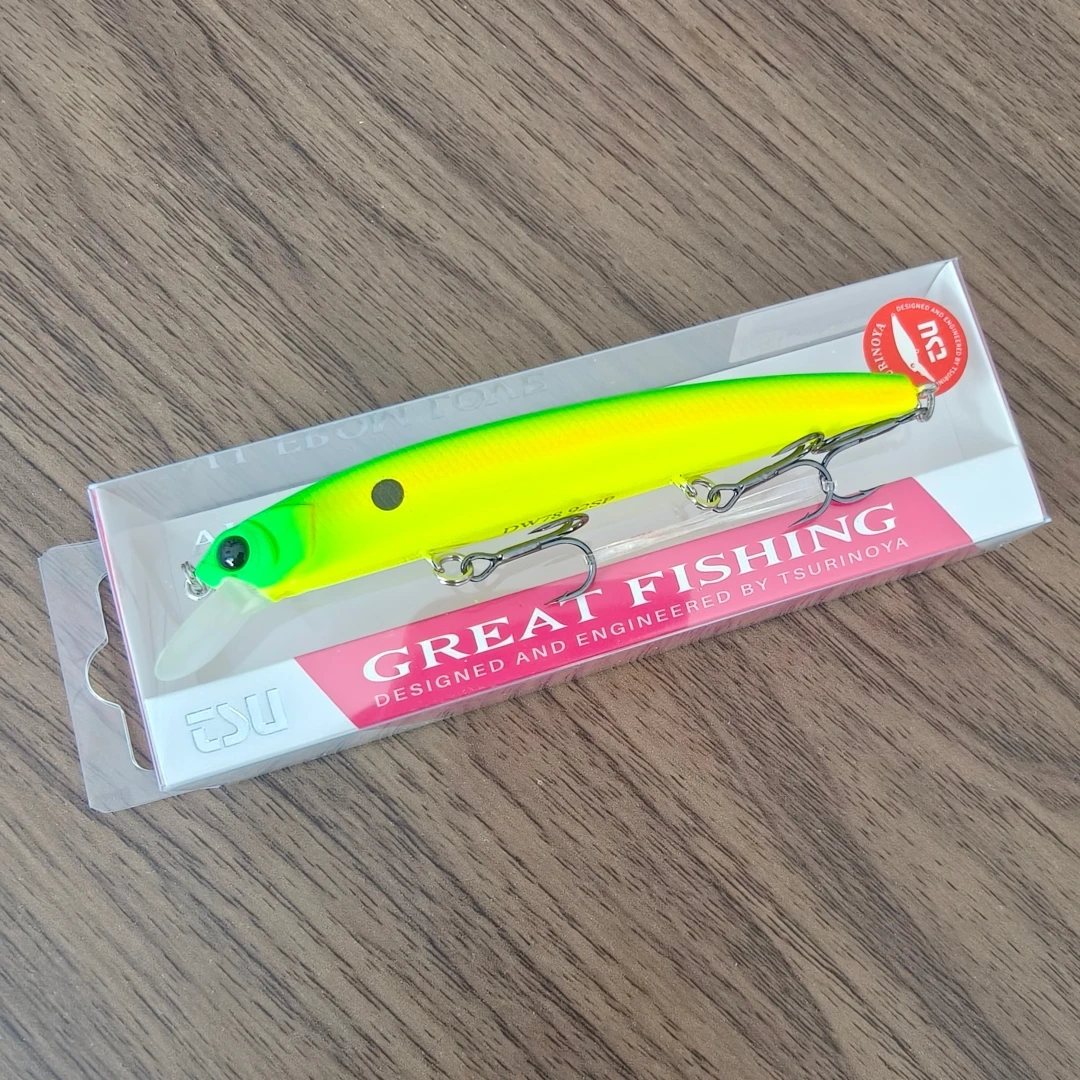 Detalle de acabados y perfil tipo minnow