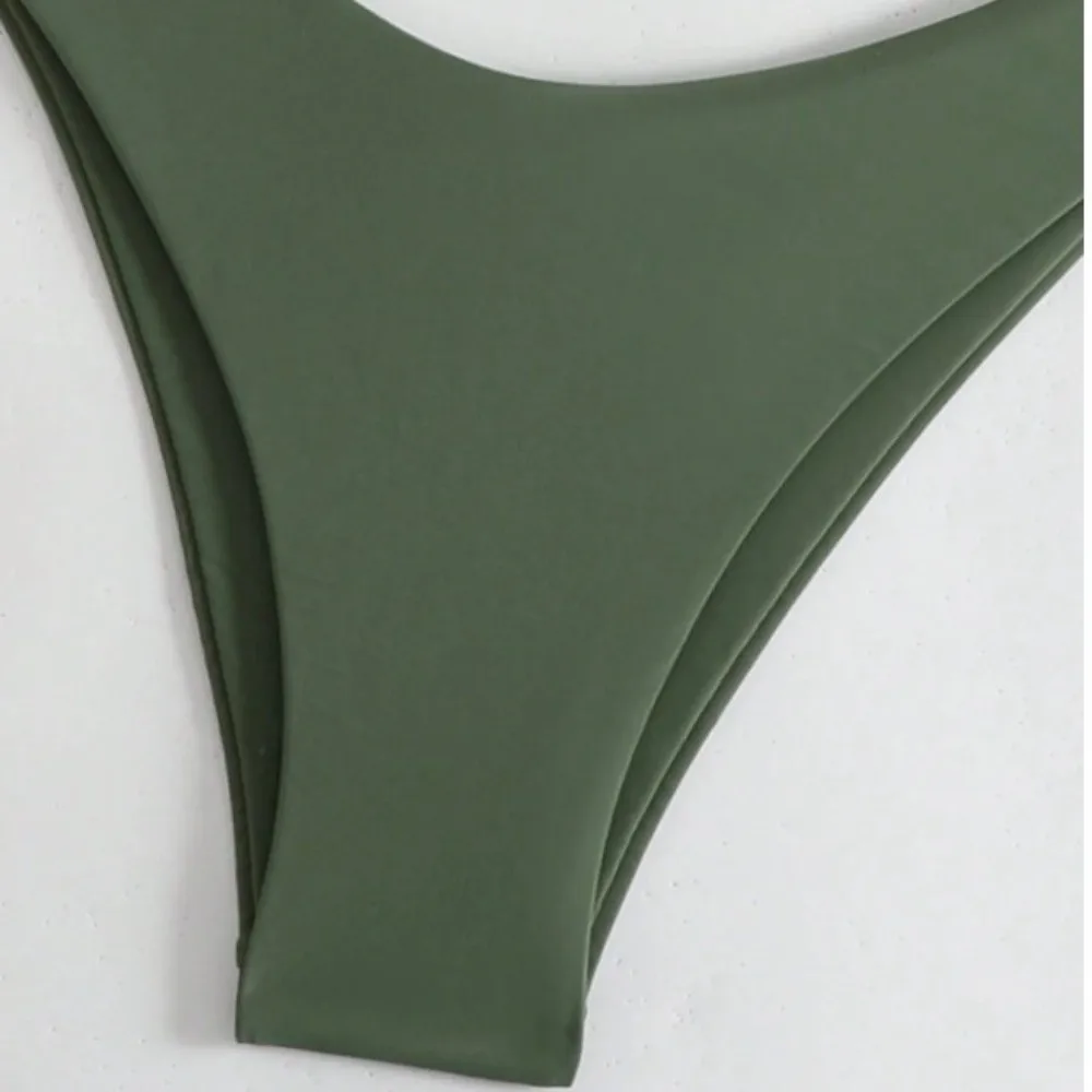 Traje de baño mujer dos piezas vista trasera
