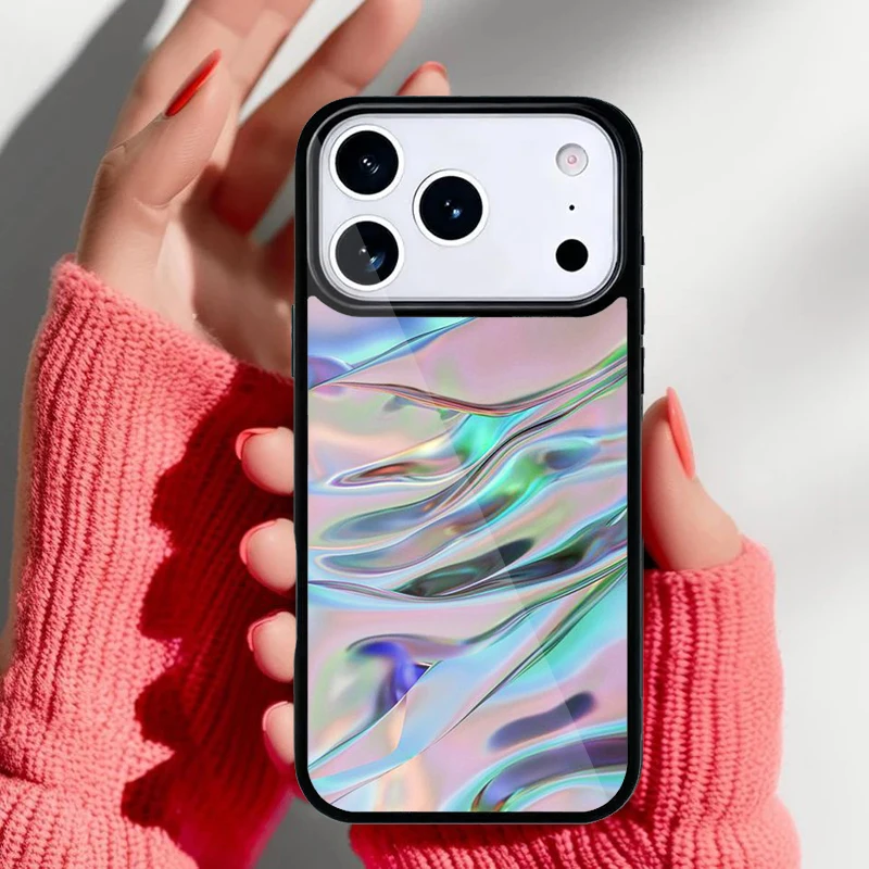 Vista frontal de la funda mostrando el efecto holográfico