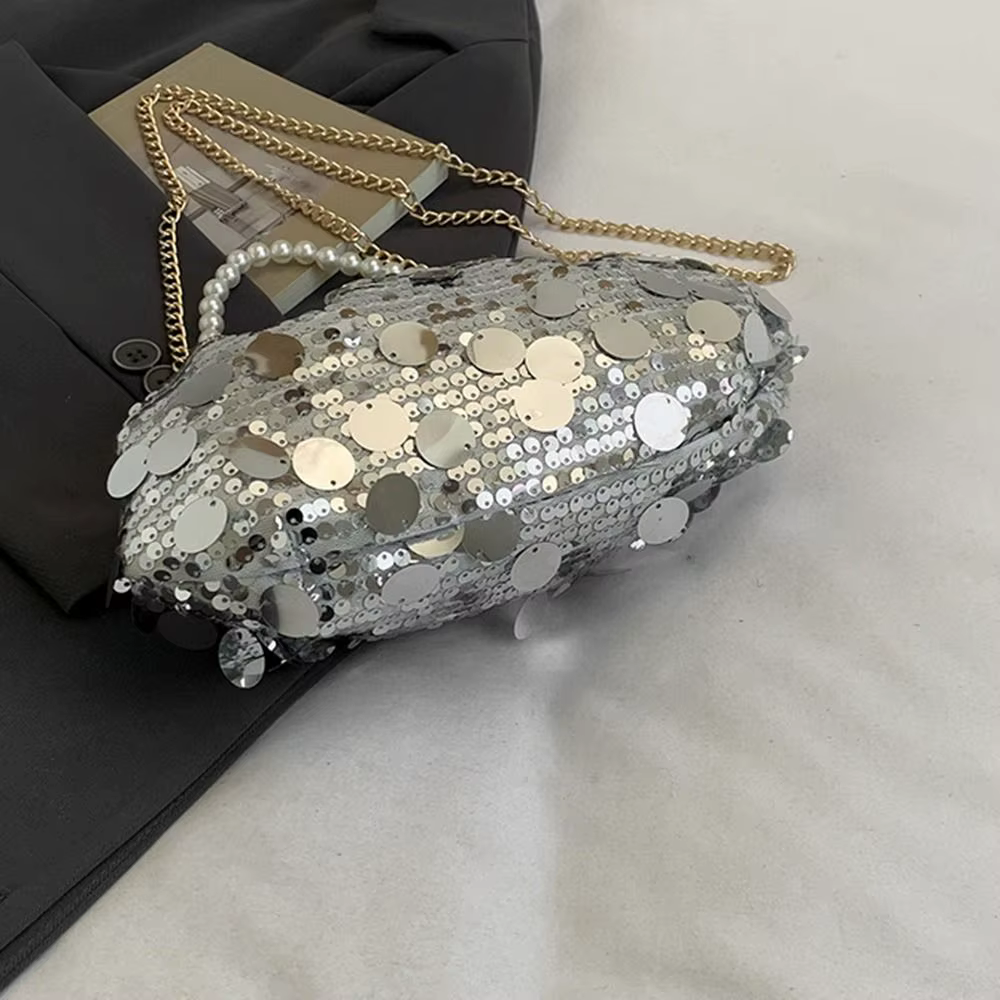 Bolso de fiesta con acabado de lentejuelas
