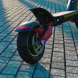 Protector antigolpes de aluminio para moto y patinete eléctrico