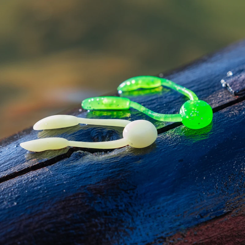 Cebo biónico flotante para animación con tirones cortos