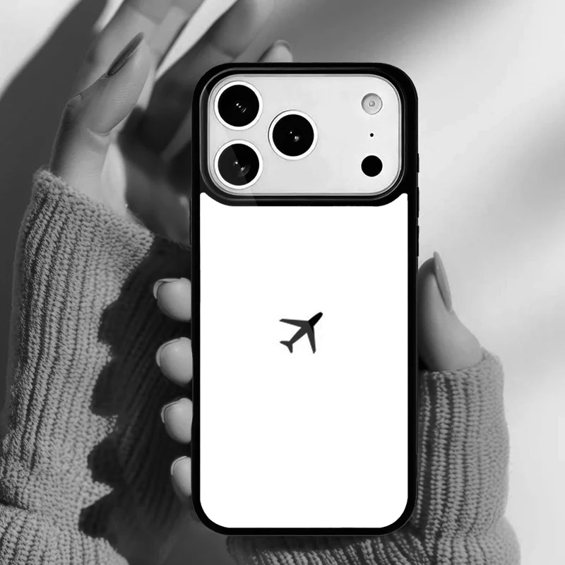 Funda con patrón de avión en la carcasa trasera