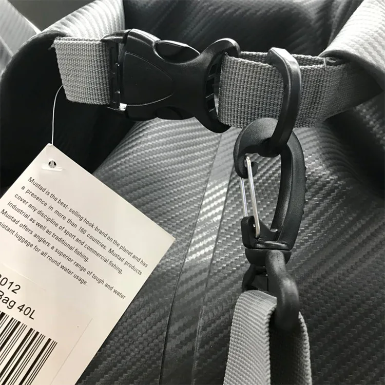 Mustad Defense Cubo - vista trasera y asa