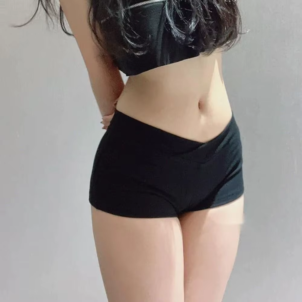 Pantalones cortos deportivos ultracortos negros de cintura baja - imagen 2