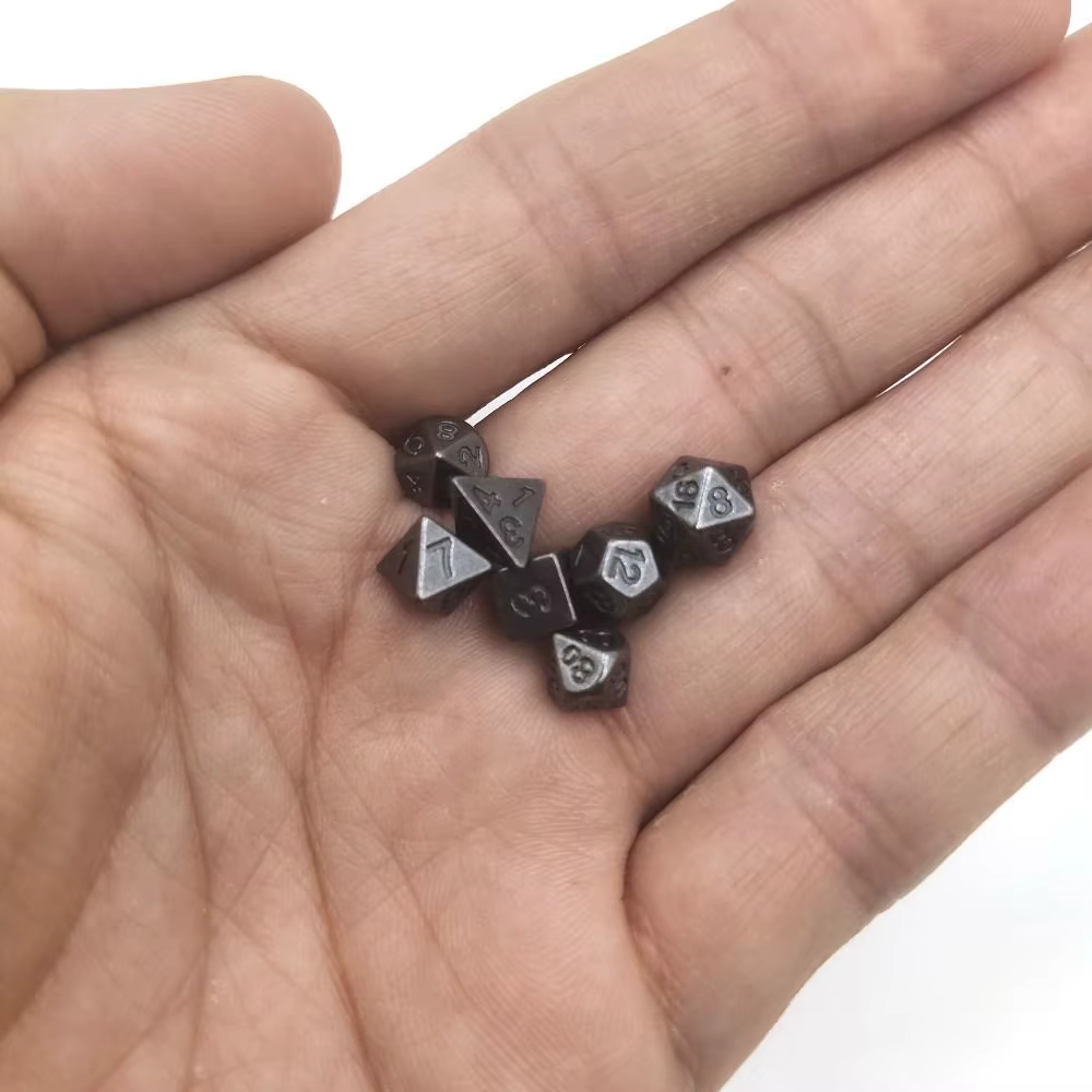 Dados poliédricos de Kirsite metálico para juegos de rol - imagen 4