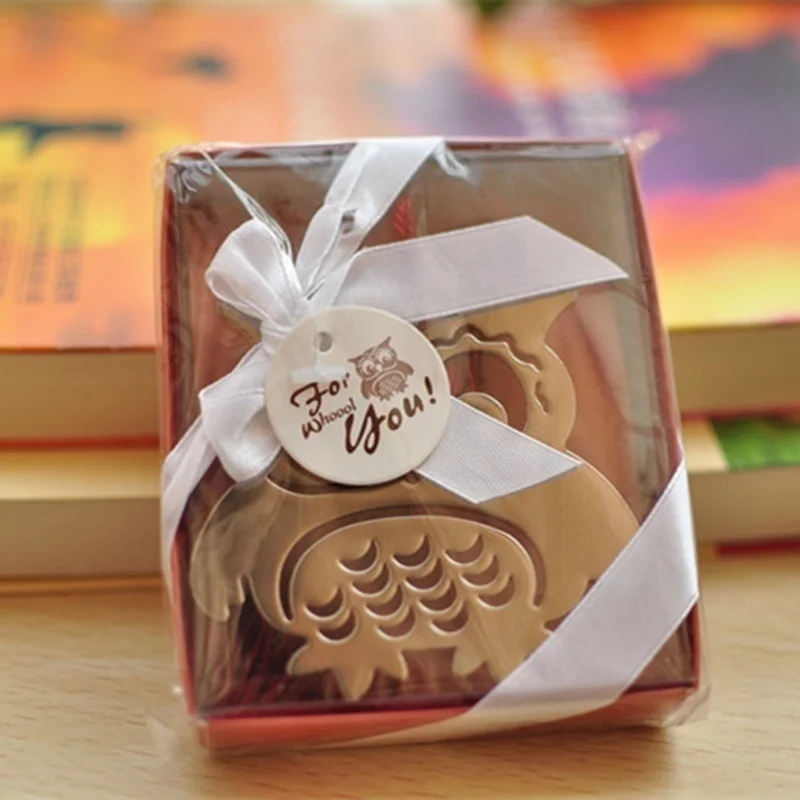 Marcador metálico con diseño de búho y borla colgante