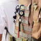 Mosquetón retráctil de acero con cuerda elástica y llavero - imagen 2