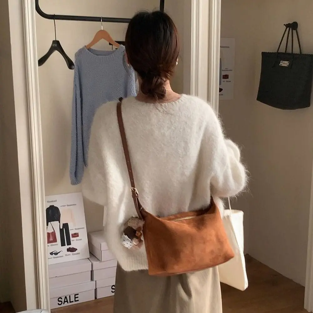 Bolso Bandolera Dumpling de Terciopelo Gamuza Gran Capacidad - imagen 2