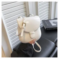 Bolso bandolera vintage de solapa estilo casco caballo en PU