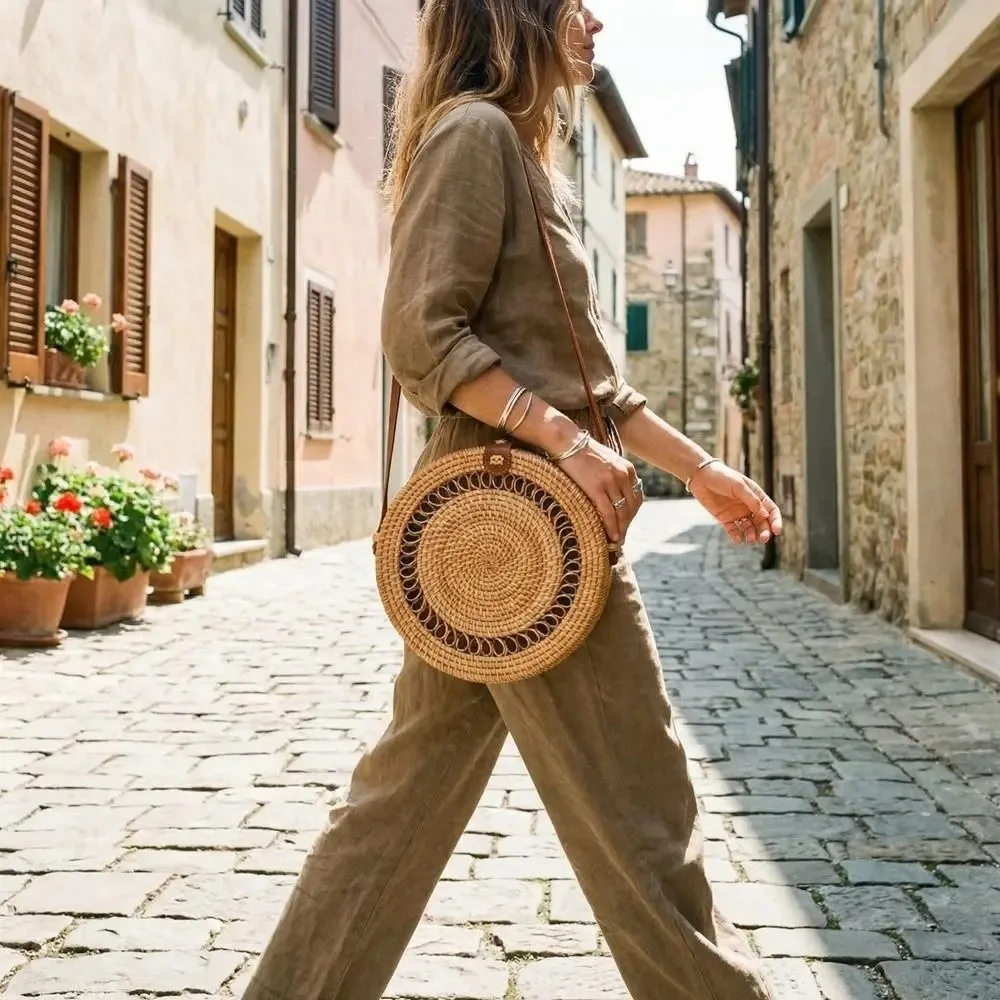 Bolso de mimbre cuadrado con hebilla de cuero y bandolera boho - imagen 2