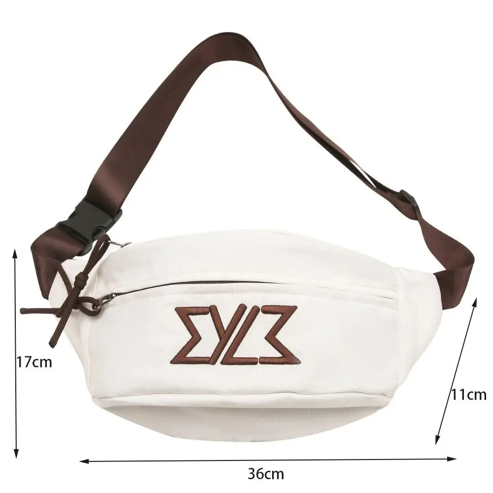 Bolso de pecho deportivo en uso
