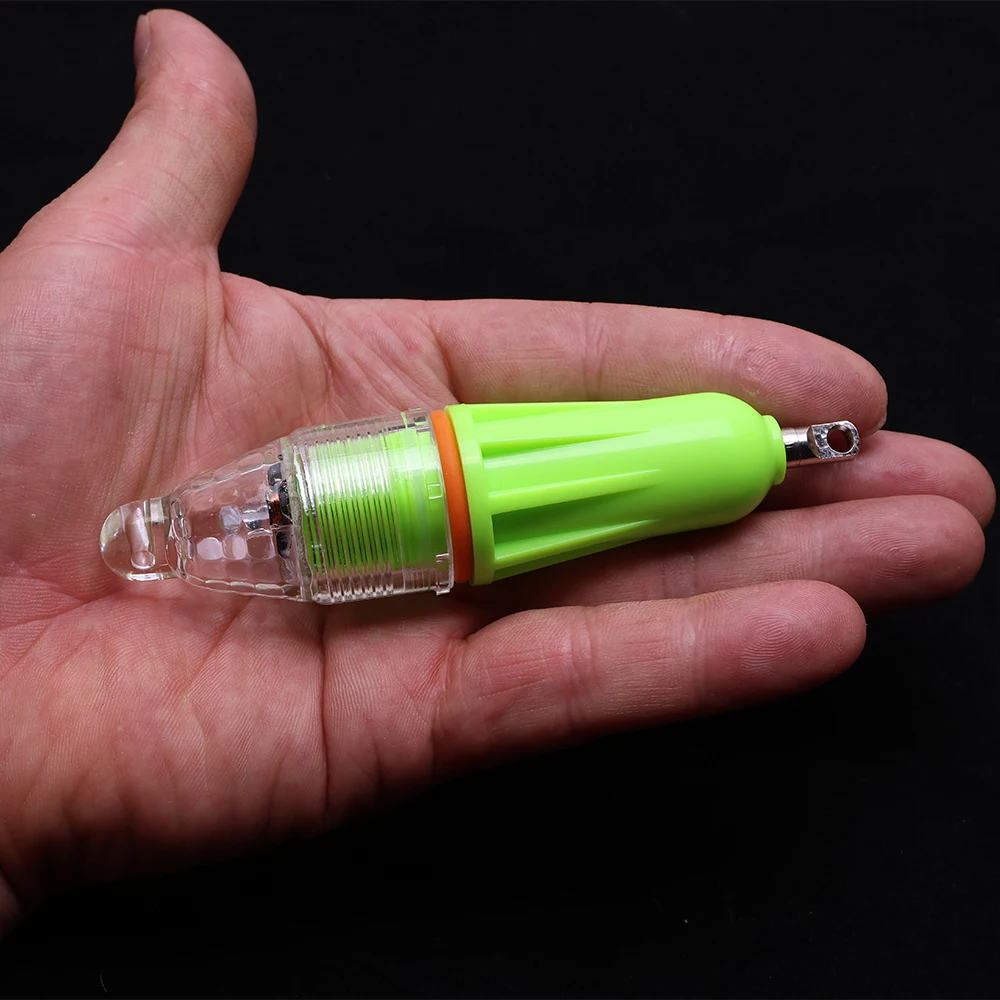 Luces submarinas compactas para usar en salidas nocturnas