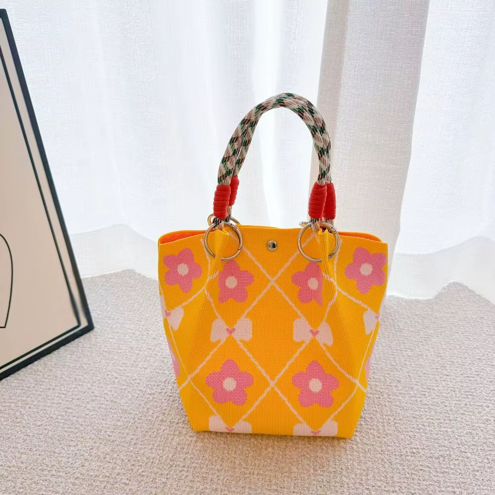 Bolso de ganchillo para mujer con estampado floral y asa trenzada - imagen 2