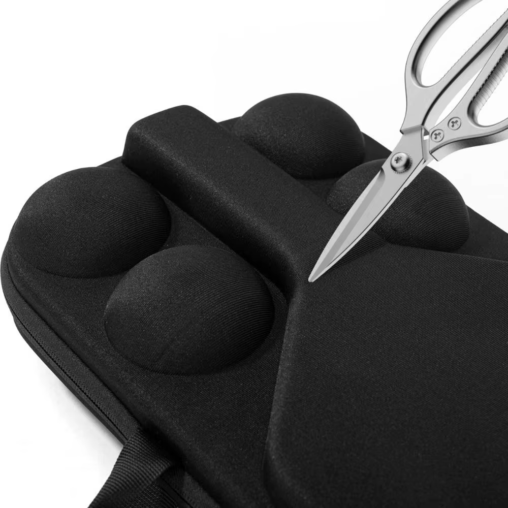 Interior espacioso de la bolsa para pickleball