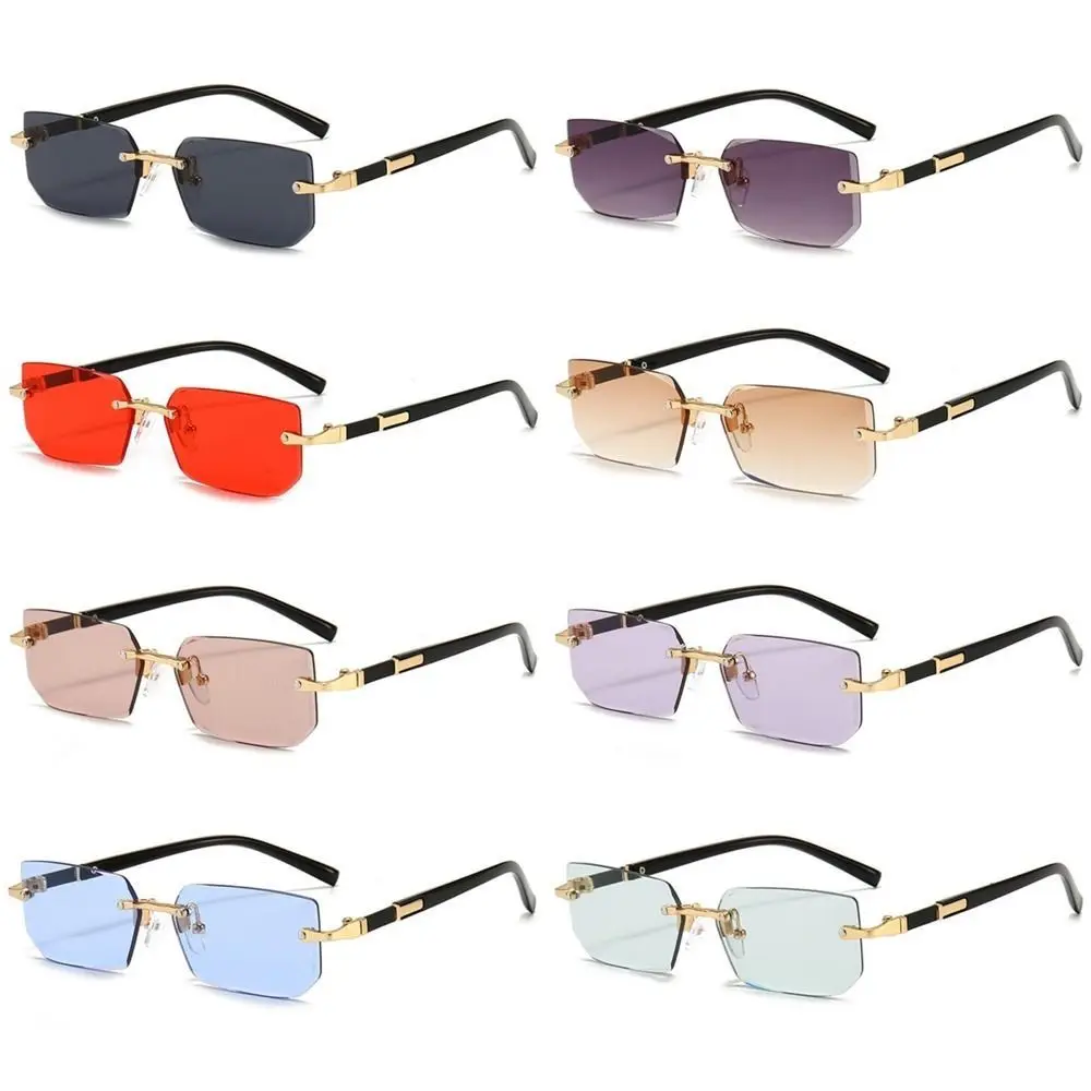 Gafas rectangulares rimless con estilo veraniego
