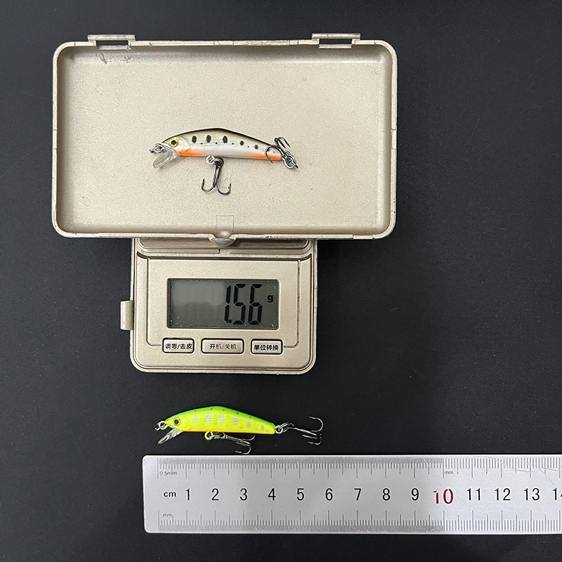 Colores y acabados del señuelo sinking minnow