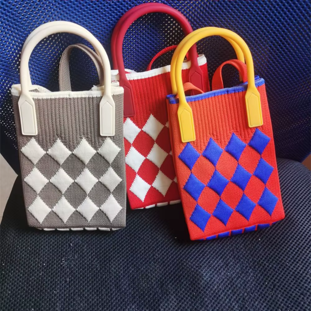 Bolso tote de punto para mujer con cadena y asa bandolera - imagen 5