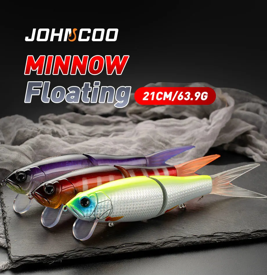 Vista frontal del señuelo JOHNCOO mostrando su perfil aerodinámico y colores realistas