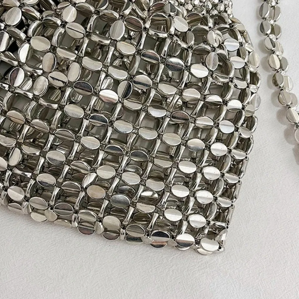 Bolso de noche tejido a mano con cuentas y cadena metálica - imagen 3