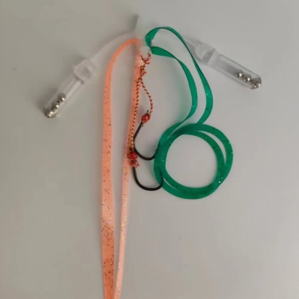 Conjunto de anzuelos de goma en caja