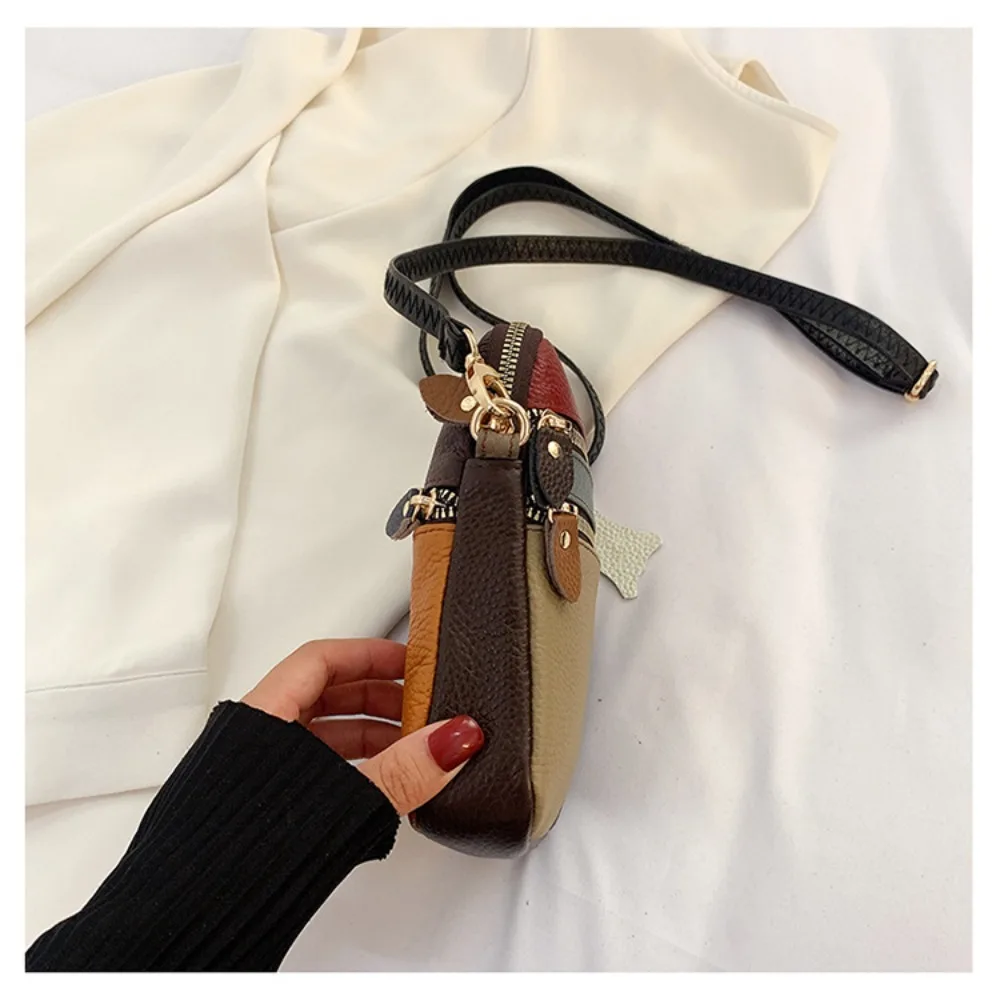 Bolso de hombro en cuero genuino con monedero y cremalleras - imagen 2