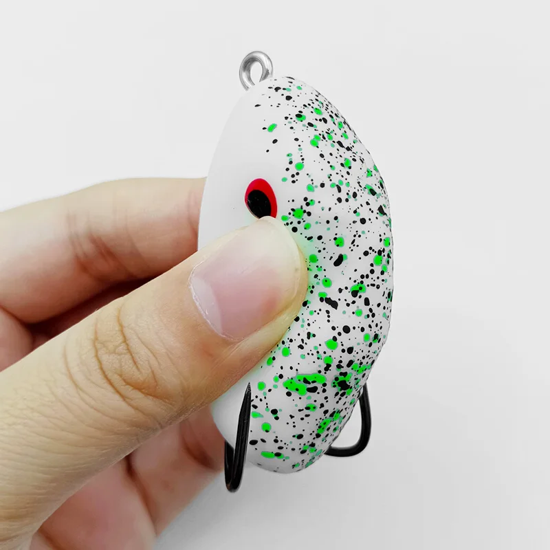 ShareShark Señuelo rana con lentejuelas y sonido, doble anzuelo - imagen 4