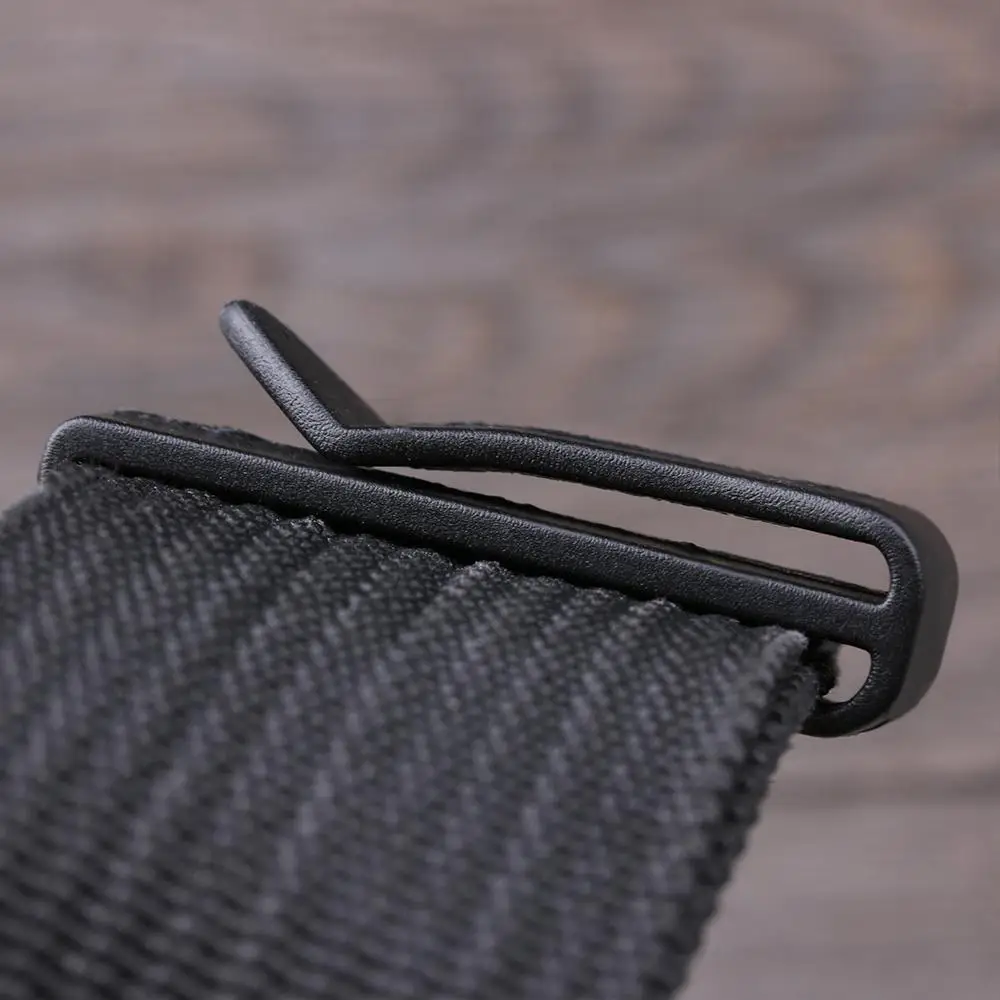 Detalle de la hebilla y clip de sujeción
