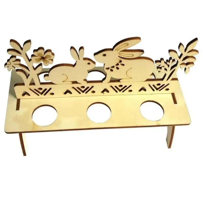 Soporte de madera con forma de pollito para huevos de Pascua