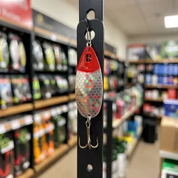 Señuelo de cuchara rojo para lubina – acción natación vibrante