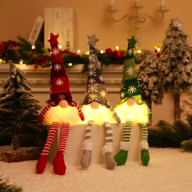 Gnomo navideño con luz LED – Adorno de felpa para el hogar, decoración - imagen 3