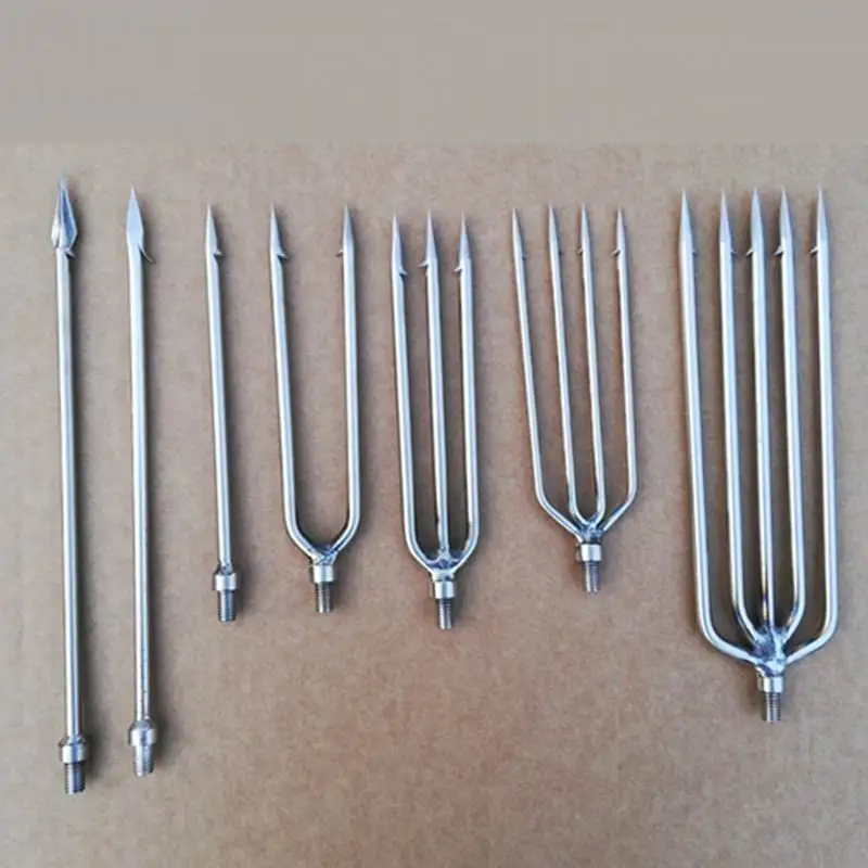 Detalle de las puntas del arpón de pesca