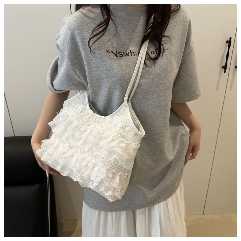 Bolso blanco de estilo verano