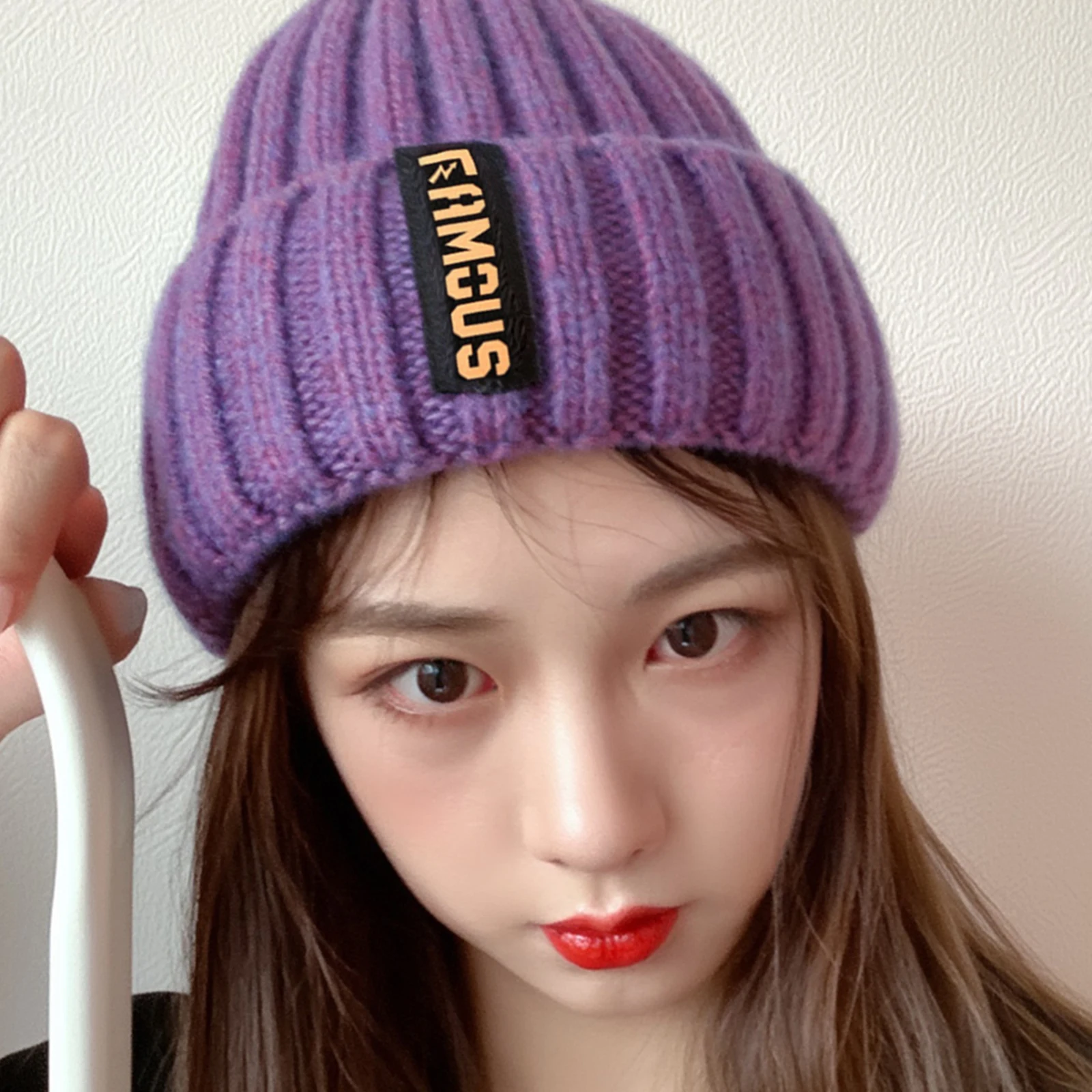 Gorro beige combinado con bufanda