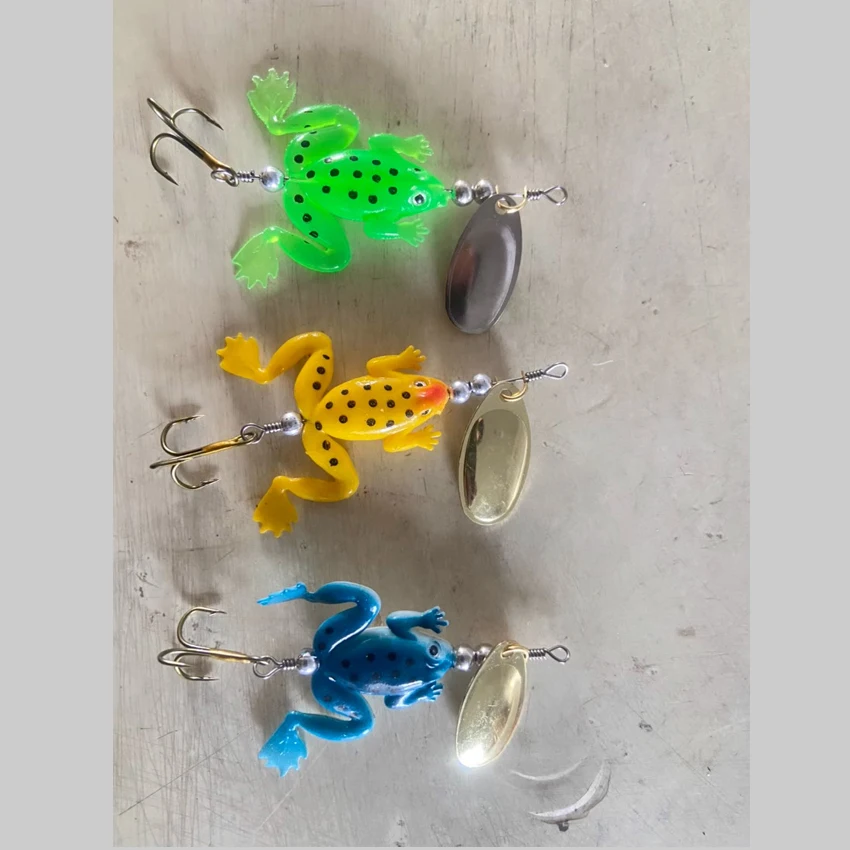 Señuelo de rana artificial con anzuelos triples – Cebo de silicona para pesca - imagen 5